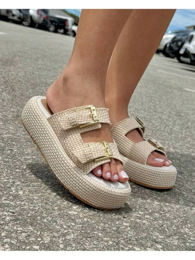 Sandália Birken Tamanco Flat Fivelas Estilosa Feminina Palha, Papete com fivela
