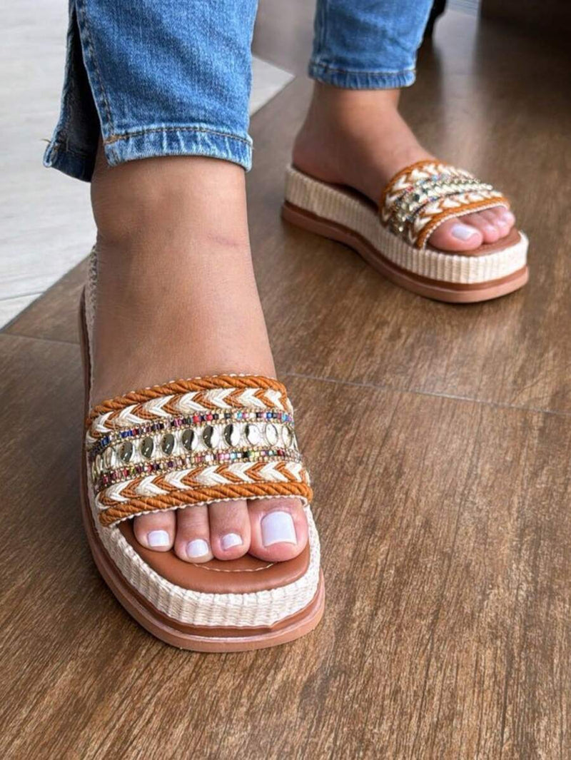Sandália Tamanco Feminina Detalhe em Pedraria Confortável Luxo Moda