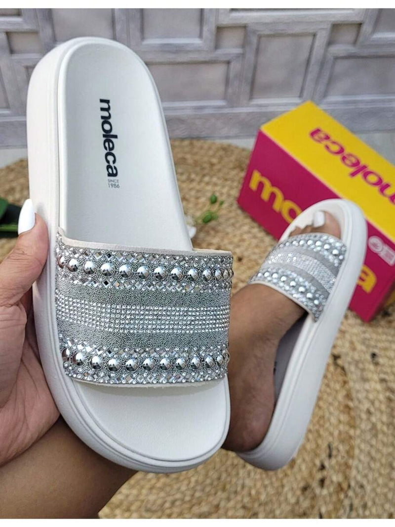 Moleca Sandália Papete Flat Leve e Confortável Moda Feminina Metalizados Prata