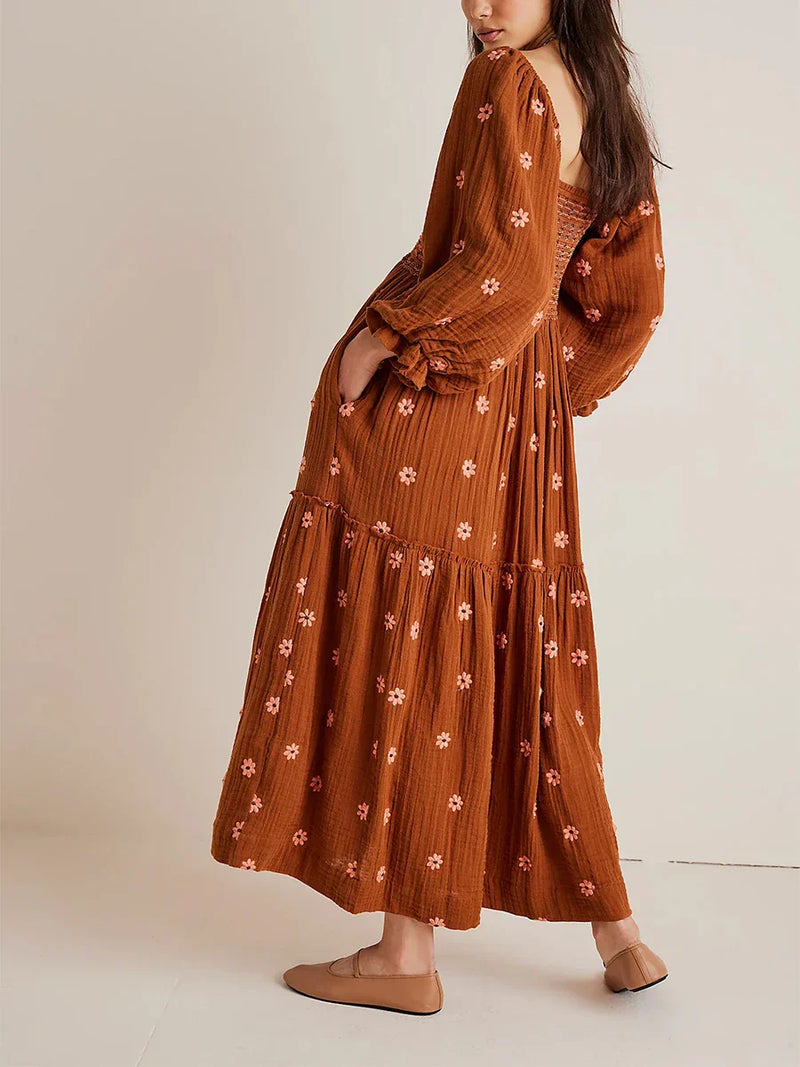 Vestido Longo Boho Bordado com Mangas Bufantes – Elegância e Conforto para Todas as Ocasiões