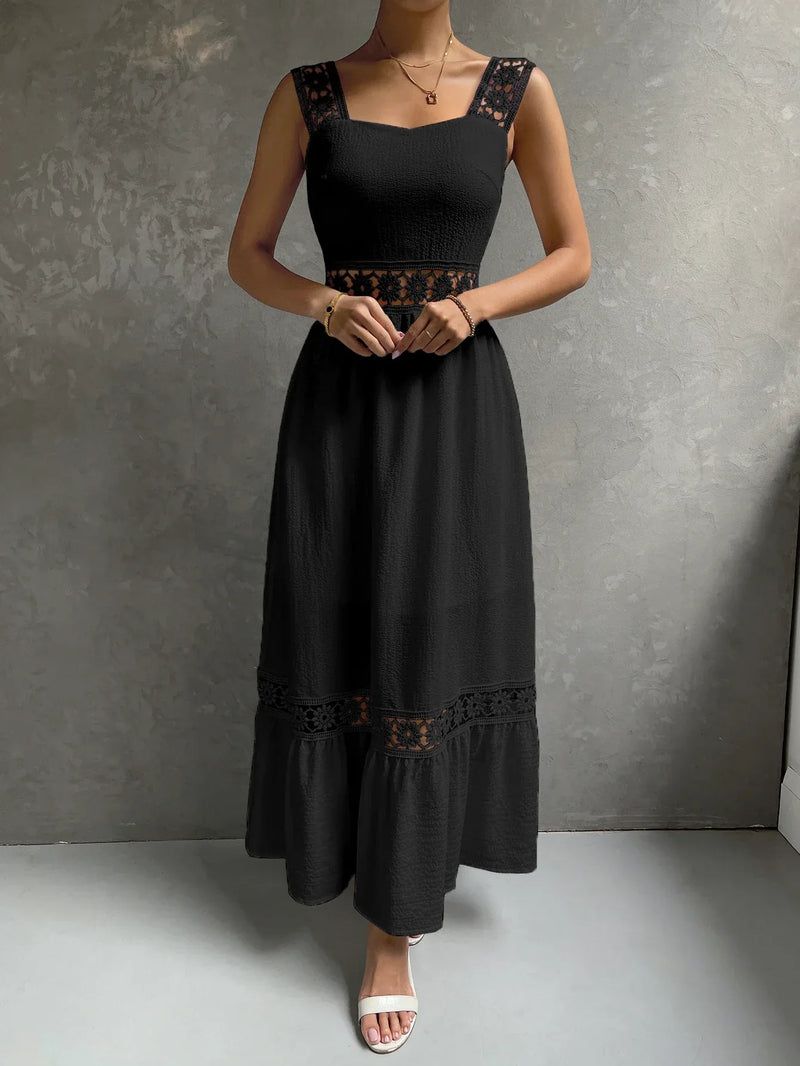 Vestido Longo Feminino com Detalhes em Renda Florais