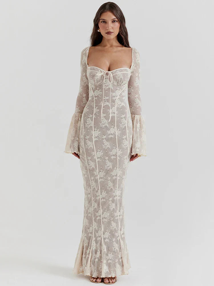 Vestido Longo de Renda com Manga Flare e Ajuste Colado - Festa Luxo