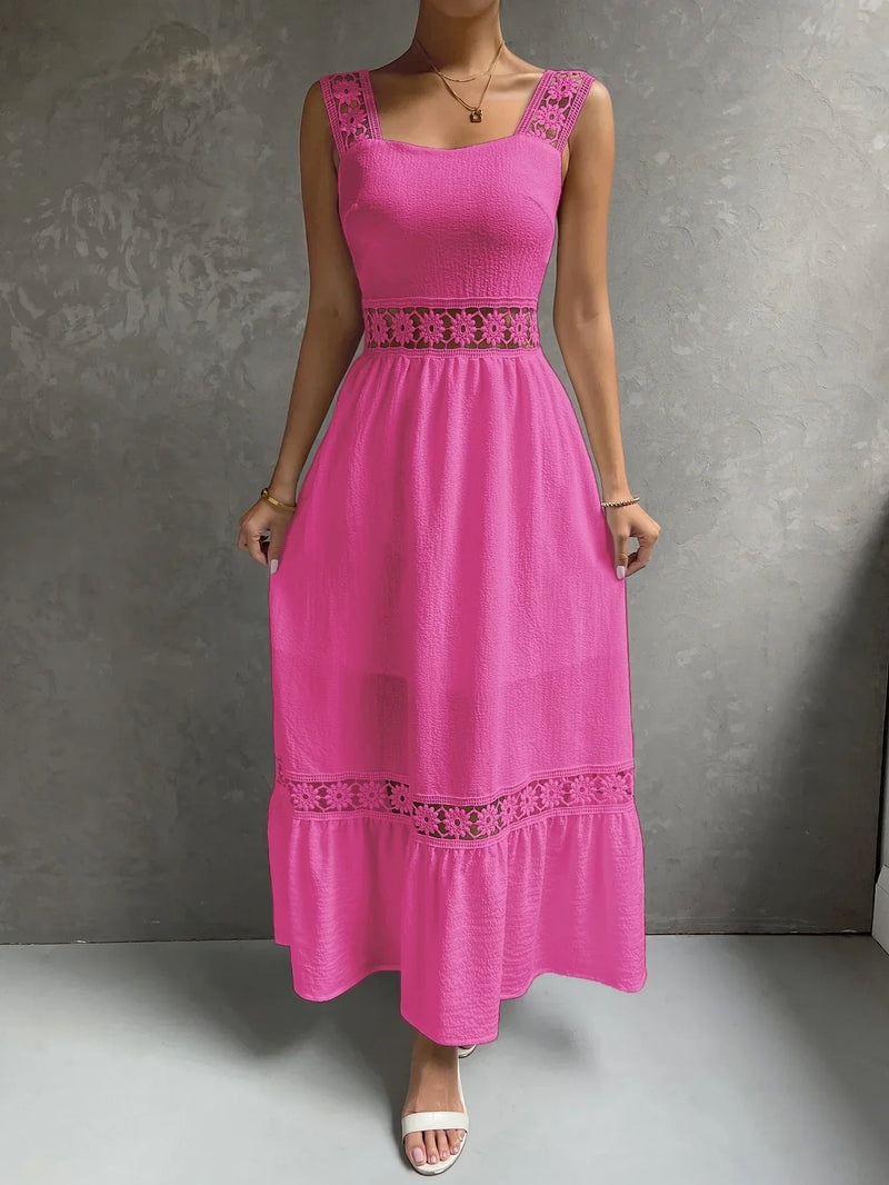 Vestido Longo Feminino com Detalhes em Renda Florais