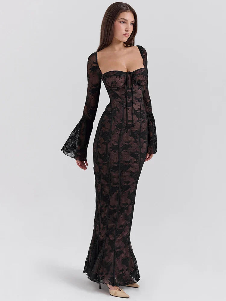 Vestido Longo de Renda com Manga Flare e Ajuste Colado - Festa Luxo