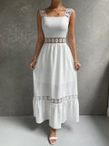 Vestido Longo Feminino com Detalhes em Renda Florais