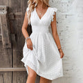 Vestido Midi Ana com Decote V e Detalhe de Laise